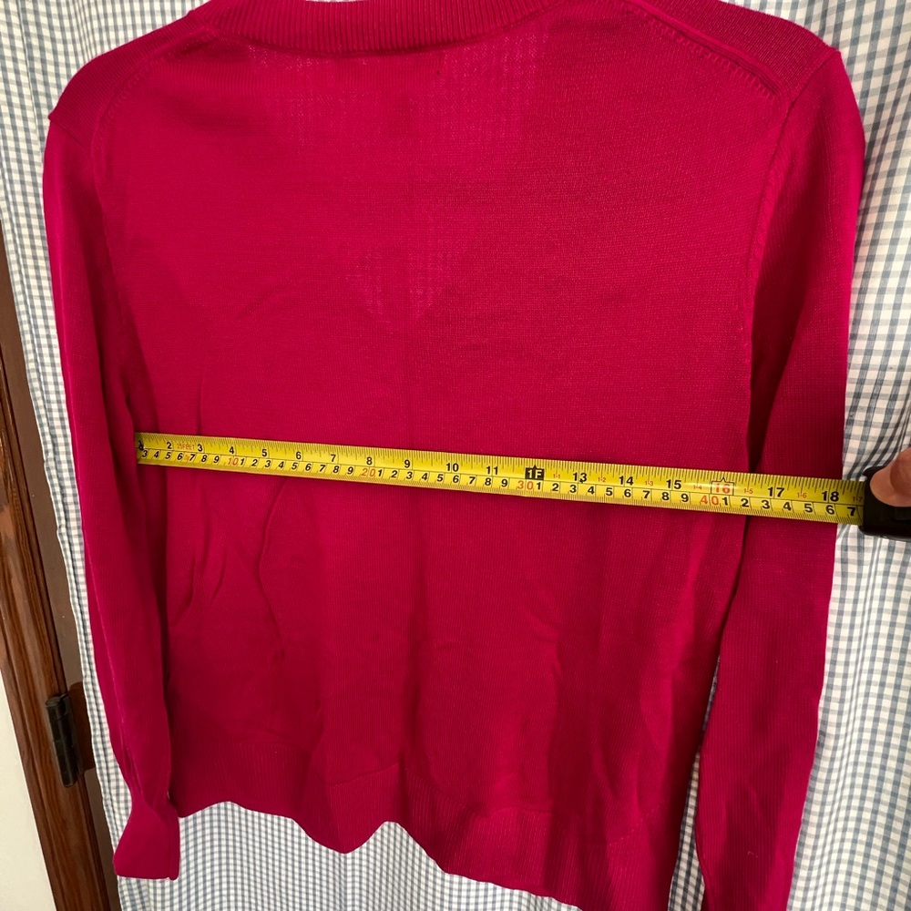 Banana Republic Women's V-Neck Sweater - Fuchsia Pink - Picture 4 of 5